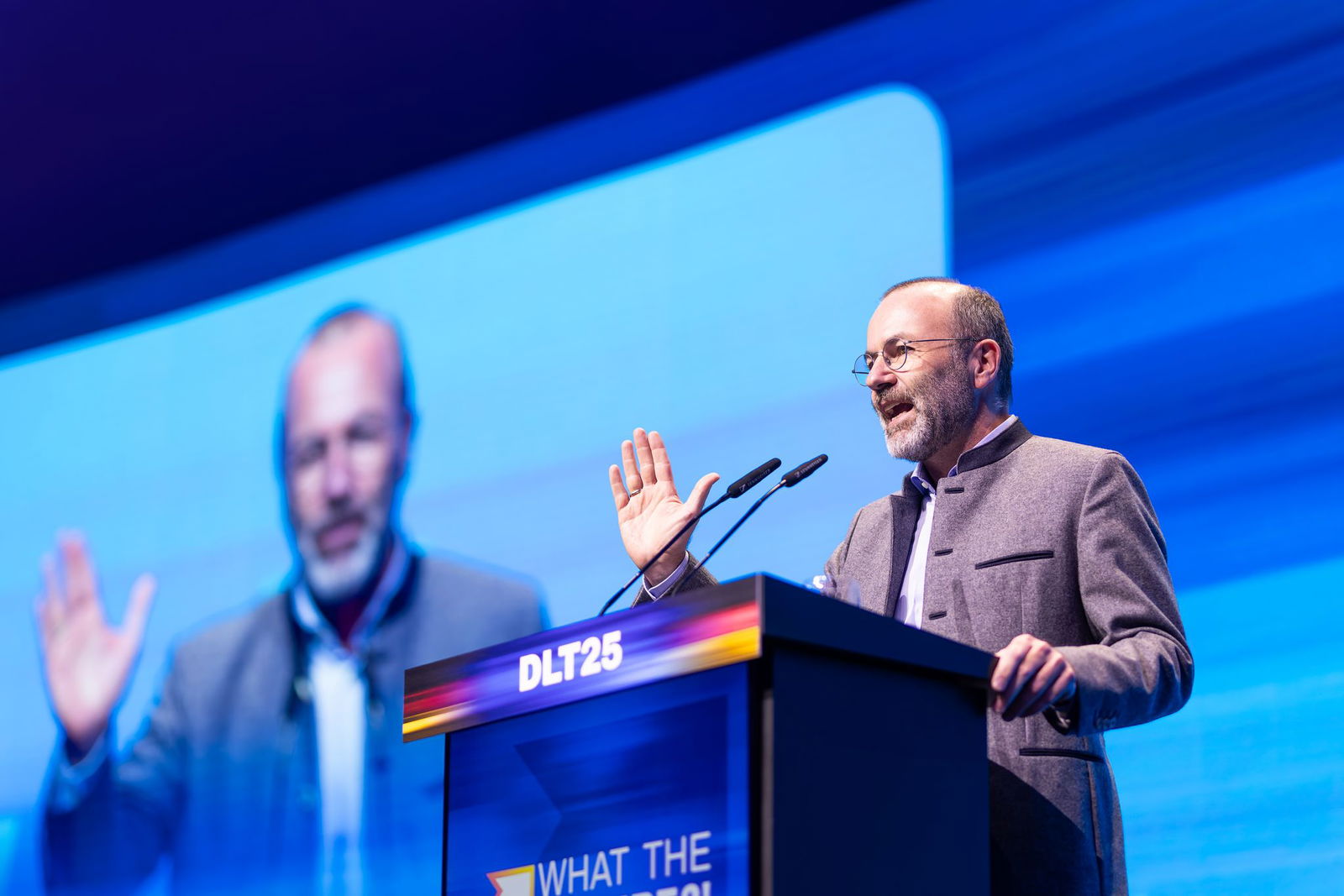 «Die Brandmauer steht. Wir wissen, wer unsere Feinde sind», sagte Manfred Weber noch vor kurzem mit Blick auf die AfD in einem Interview. (Archivbild)