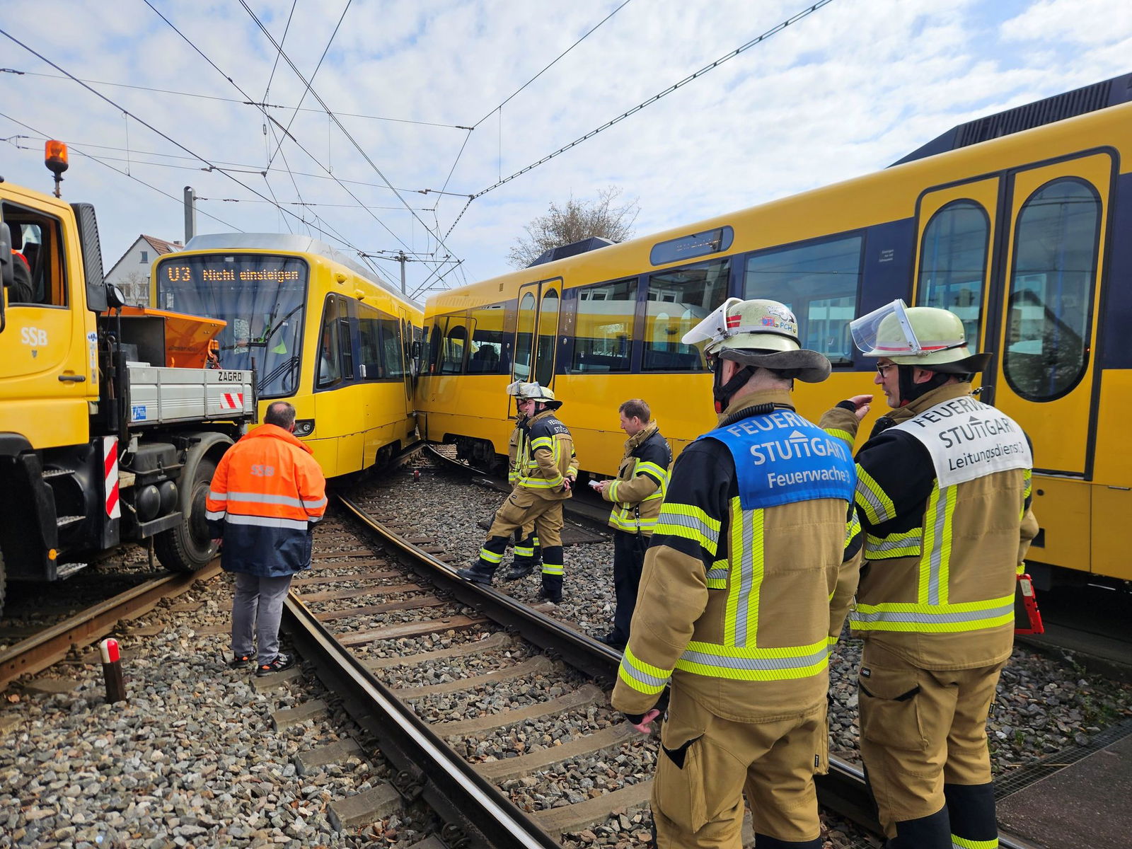 Ein Stadtbahnfahrer in Stuttgart hat eine weitere Bahn wohl zu spät erkannt.