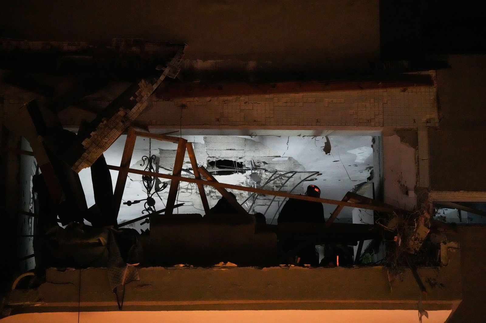 Zwei Menschen wurden beim Einschlag einer Rakete in Ramat Gan getötet.