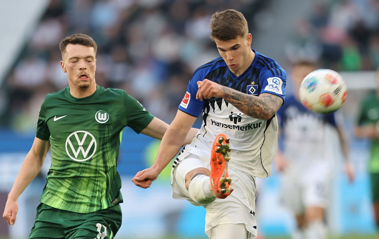 Abstiegskampf pur zwischen dem VfL Wolfsburg und dem Hamburger SV.