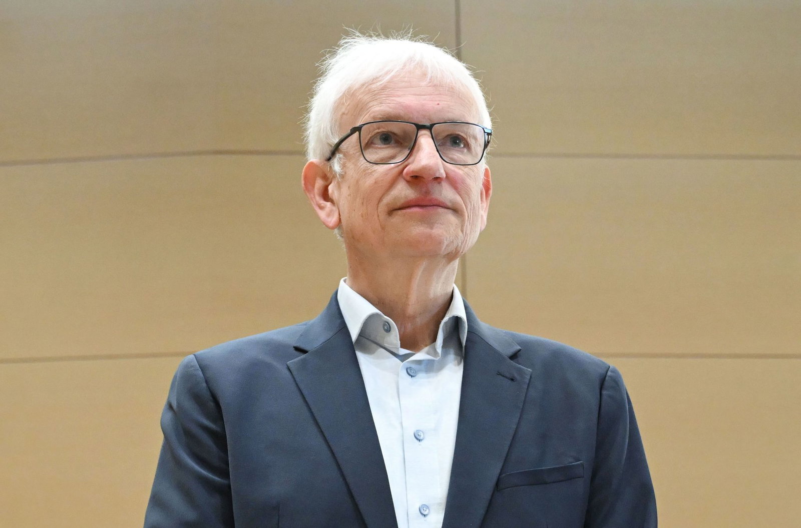 Jürgen Resch klagt als Geschäftsführer der DUH gegen BMW und Mercedes. 