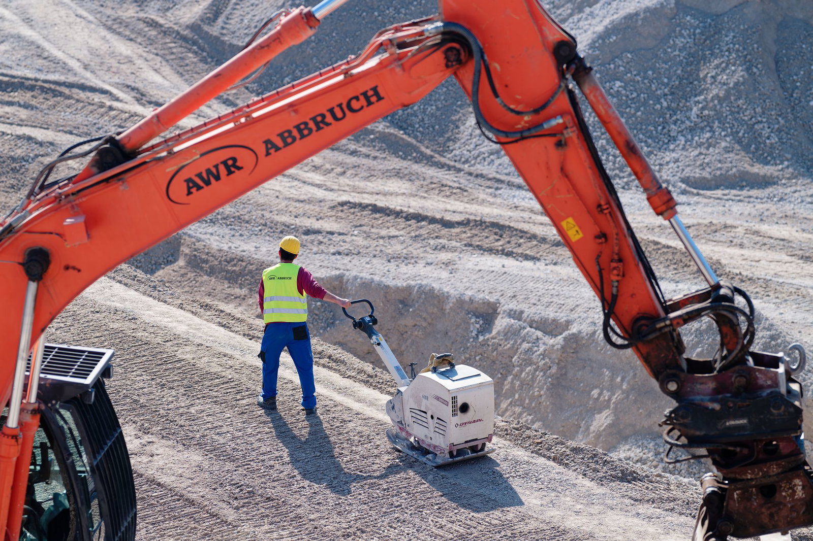 Der lange Arm des Abrisses. (Archivbild)