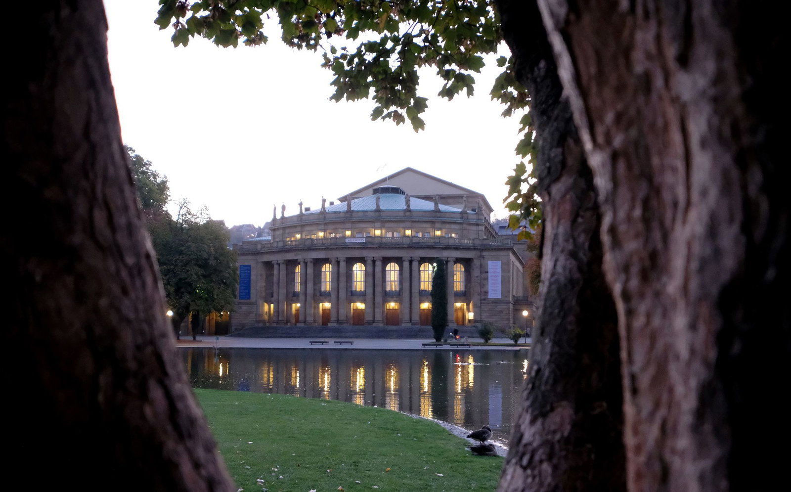 2019 attackierten Hacker die Württembergischen Staatstheater Stuttgart. (Archivbild)