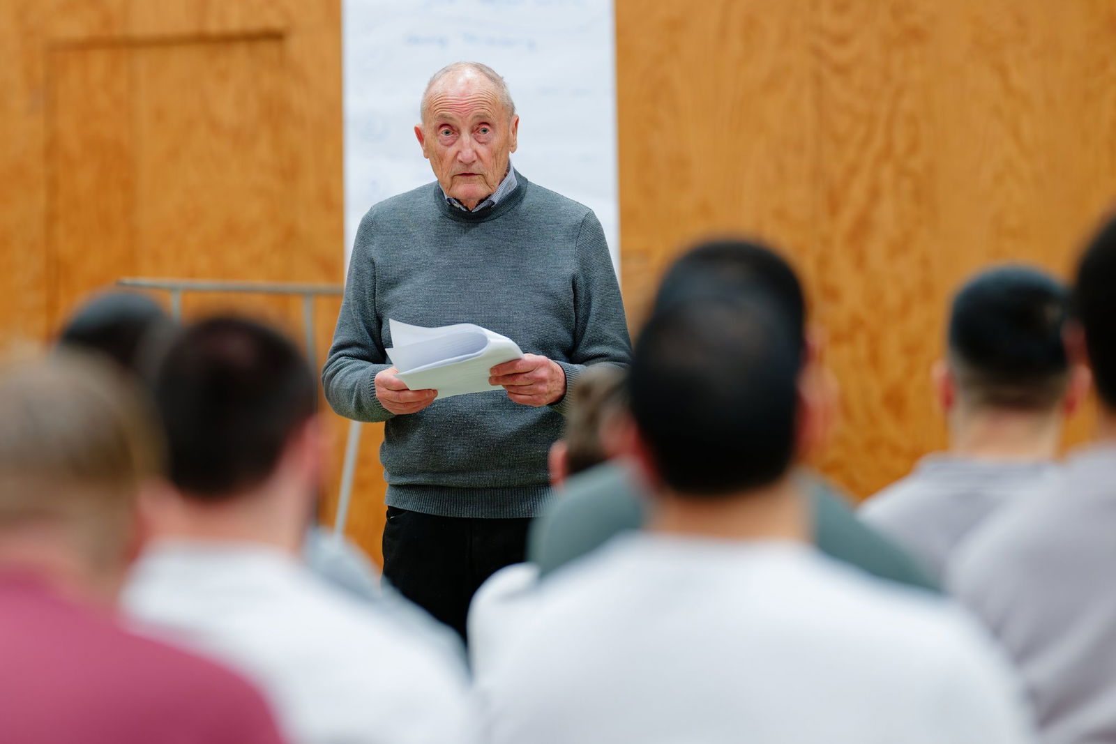 Ex-TV-Programm-Macher Felsberg erntete Applaus für nachdenkliche Texte.