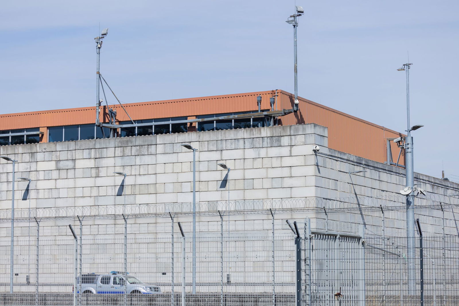 Auf dem Gelände des Forschungszentrums Jülich lagern die Castorbehälter. (Archivbild)