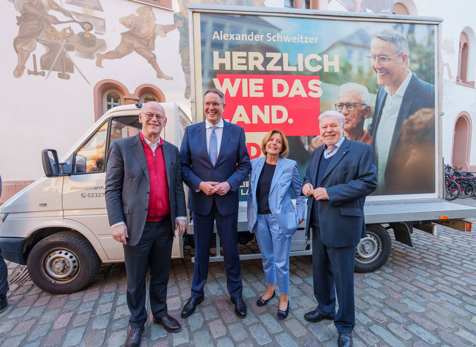 35 Jahre SPD-Regierungsverantwortung auf einmal: Scharping, Schweitzer, Dreyer und Beck in Landau. 