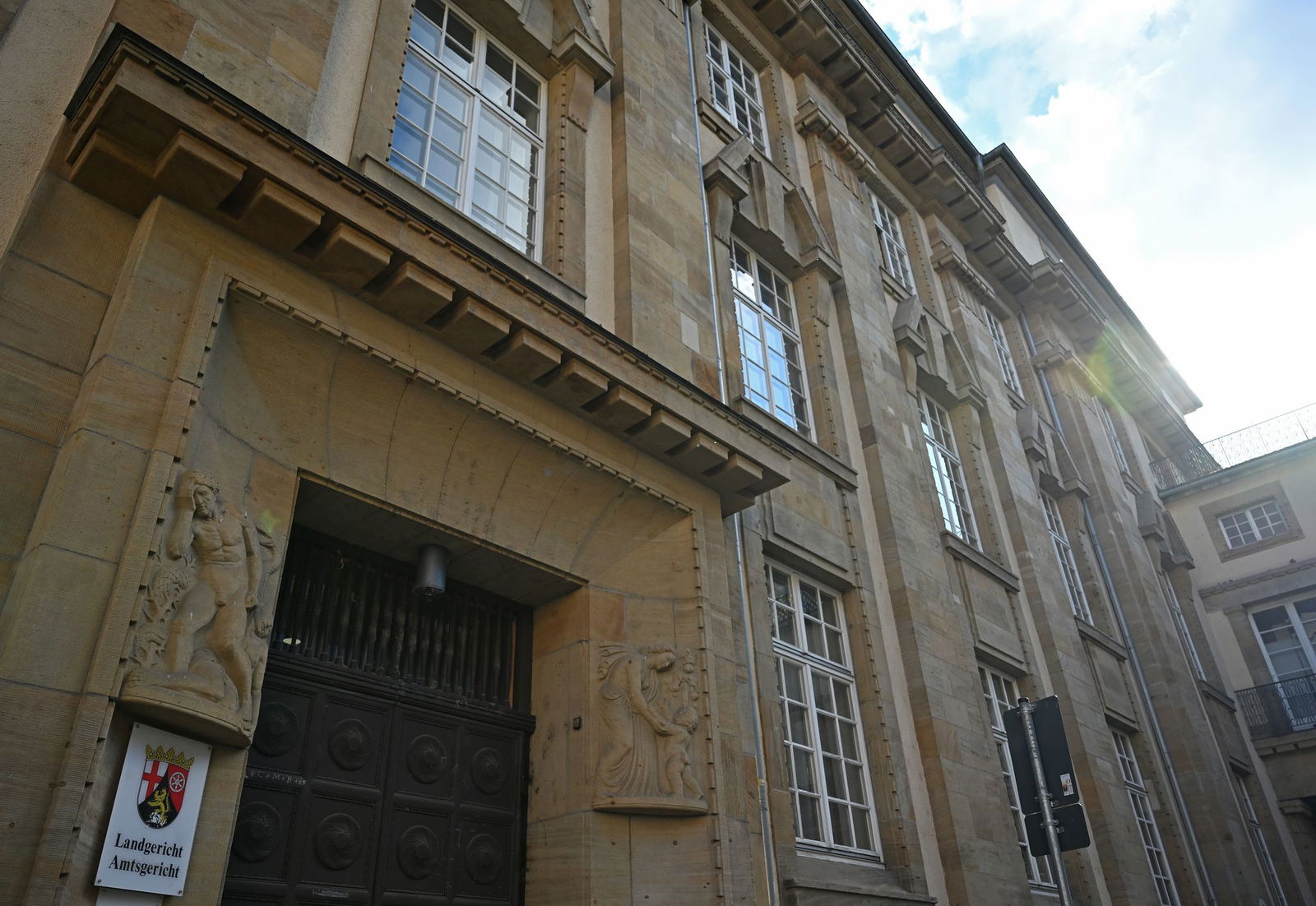 Die Staatsanwaltschaft sieht die Vertuschung einer anderen Straftat als Motiv. (Symbolbild)