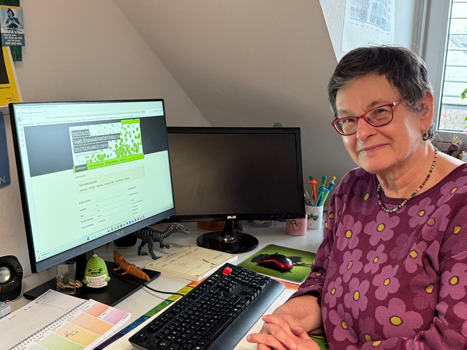 Das Wissenschaftlerteam um die Germanistin Rita Heuser baut nach und nach ein umfangreiches Online-Familiennamenwörterbuch auf. 