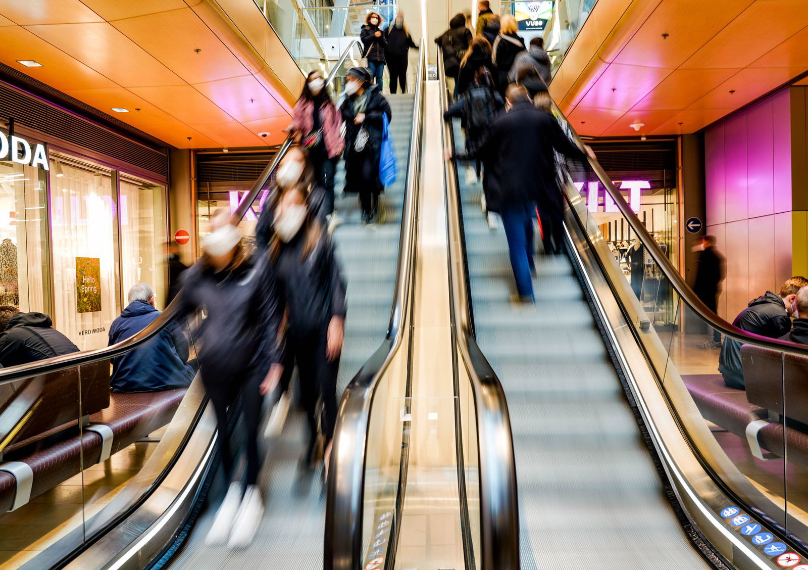 Ein Gerücht bei einem Feueralarm sorgte in einem Einkaufszentrum für Panik. (Symbolbild) 