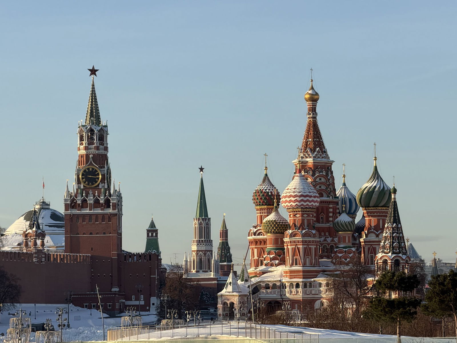 Immer häufiger klagen Menschen in Russland über Internetprobleme. (Archivbild)