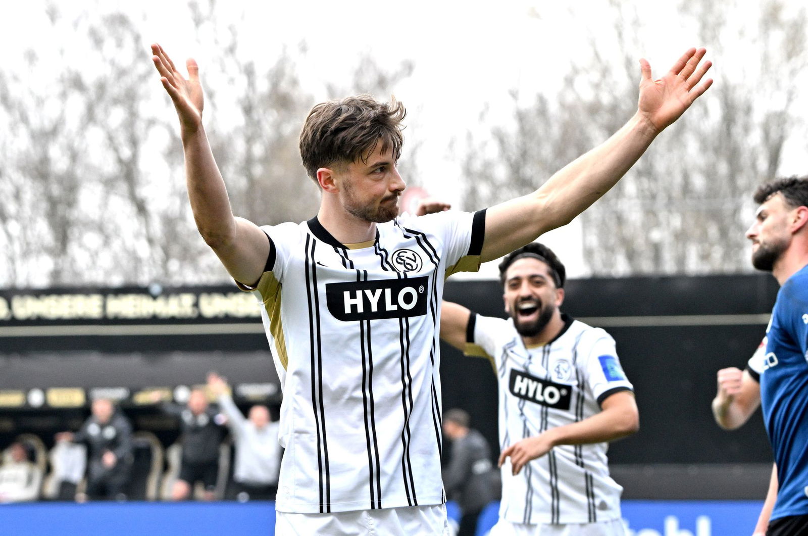 Lukas Petkov erzielte gegen Bielefeld zwei Tore.