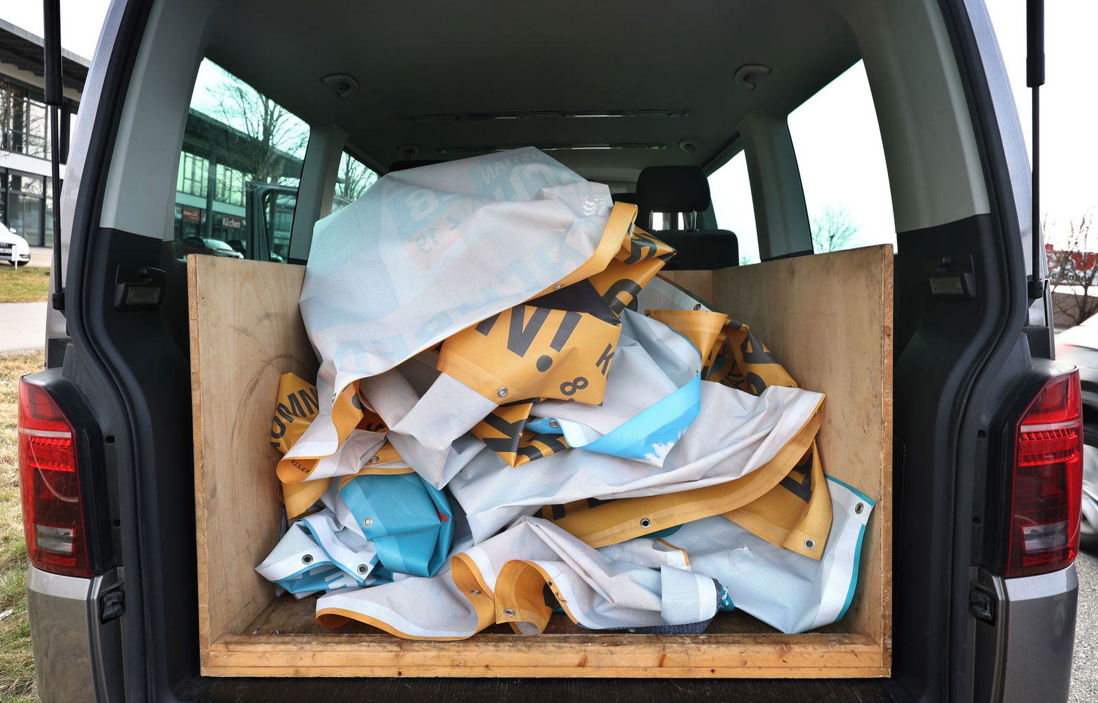 Nach den Kommunalwahlen in Bayern wird vielerorts aufgeräumt - aber es stehen noch Stichwahlen an.