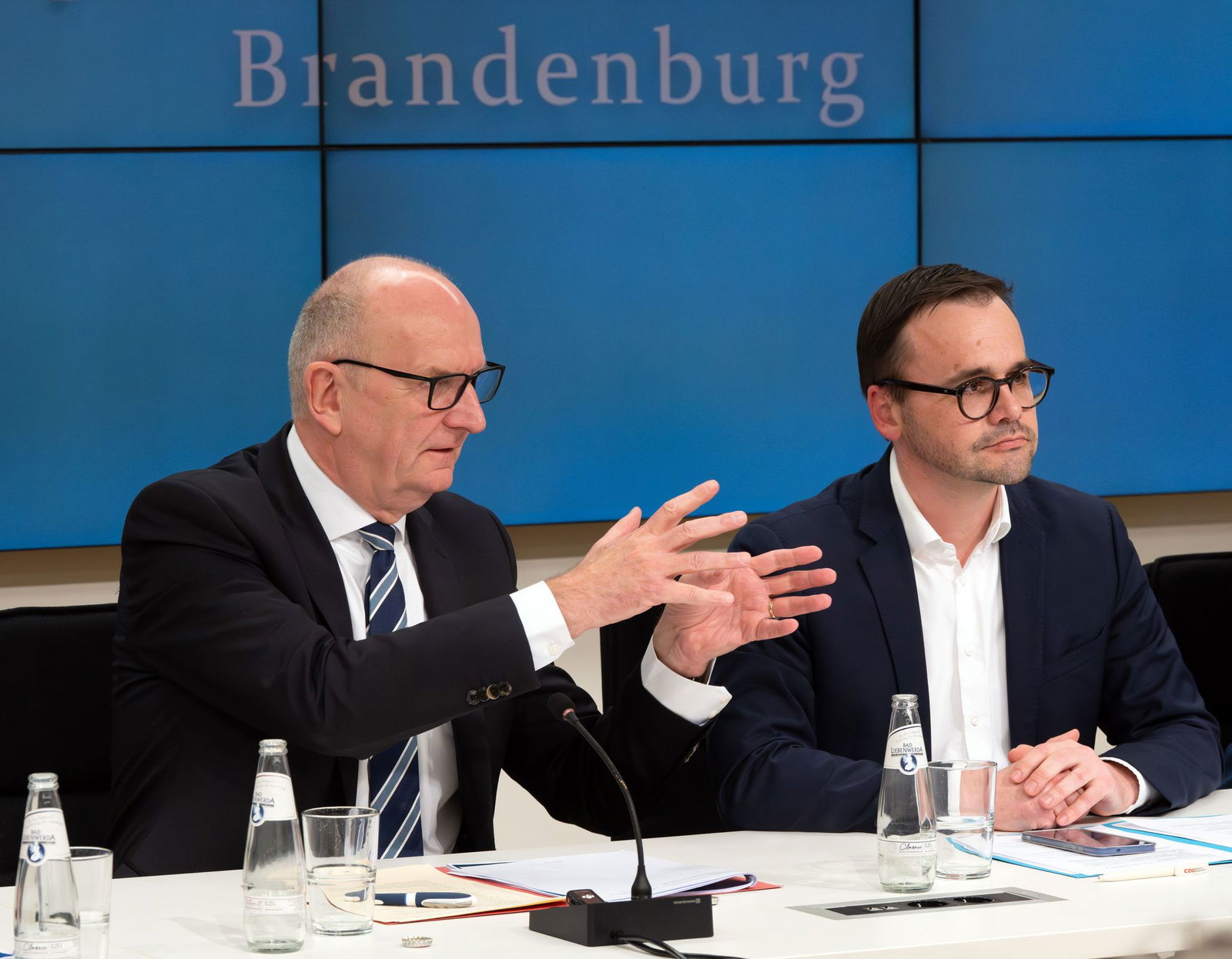 Dietmar Woidke, Brandenburgs Regierungschef, und Jan Redmann, CDU-Landesvorsitzender, präsentieren ihre Ziele für eine gemeinsame Koalition.