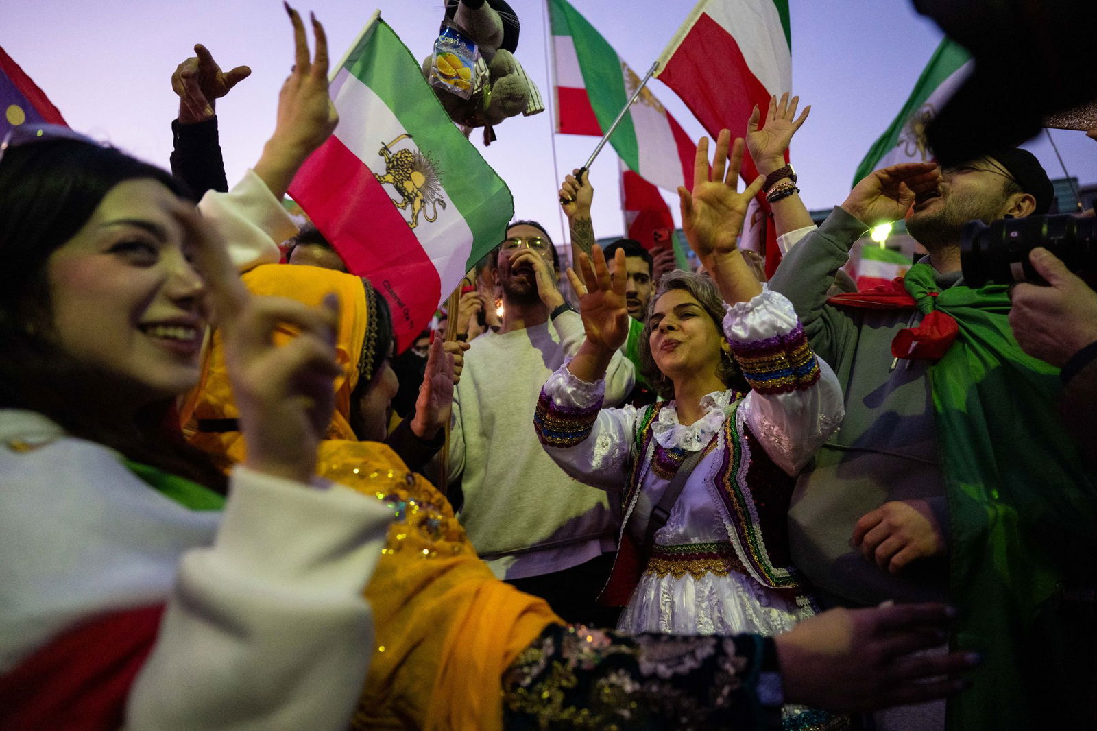 Neben Baden-Württemberg gingen auch in anderen Städten die Menschen auf die Straße, wie hier in Berlin. 