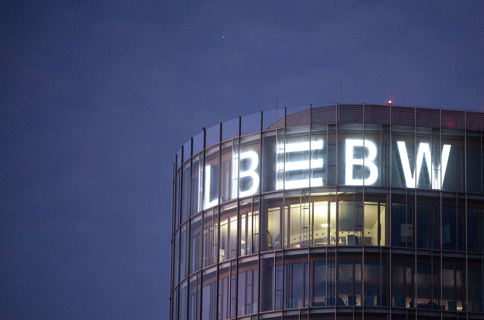 Die größte deutsche Landesbank - die LBBW - hat 2025 mehr Gewinn gemacht. (Archivbild)