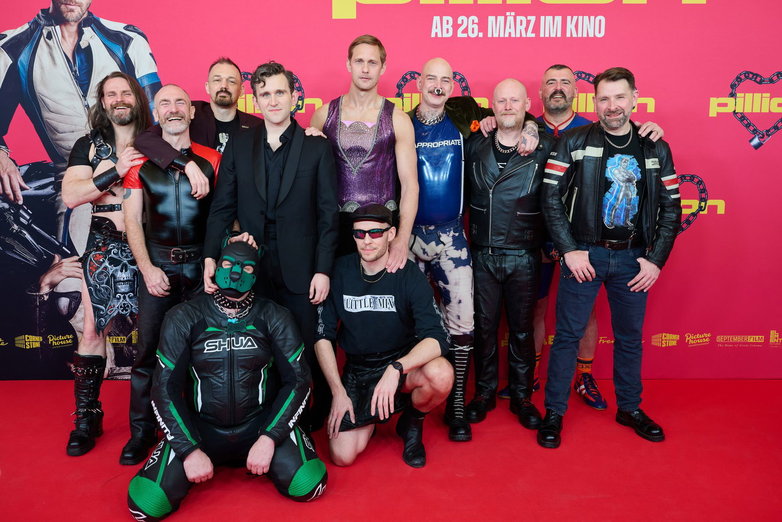 Die Filmemacher mit Vertretern der Szene in Berlin. 