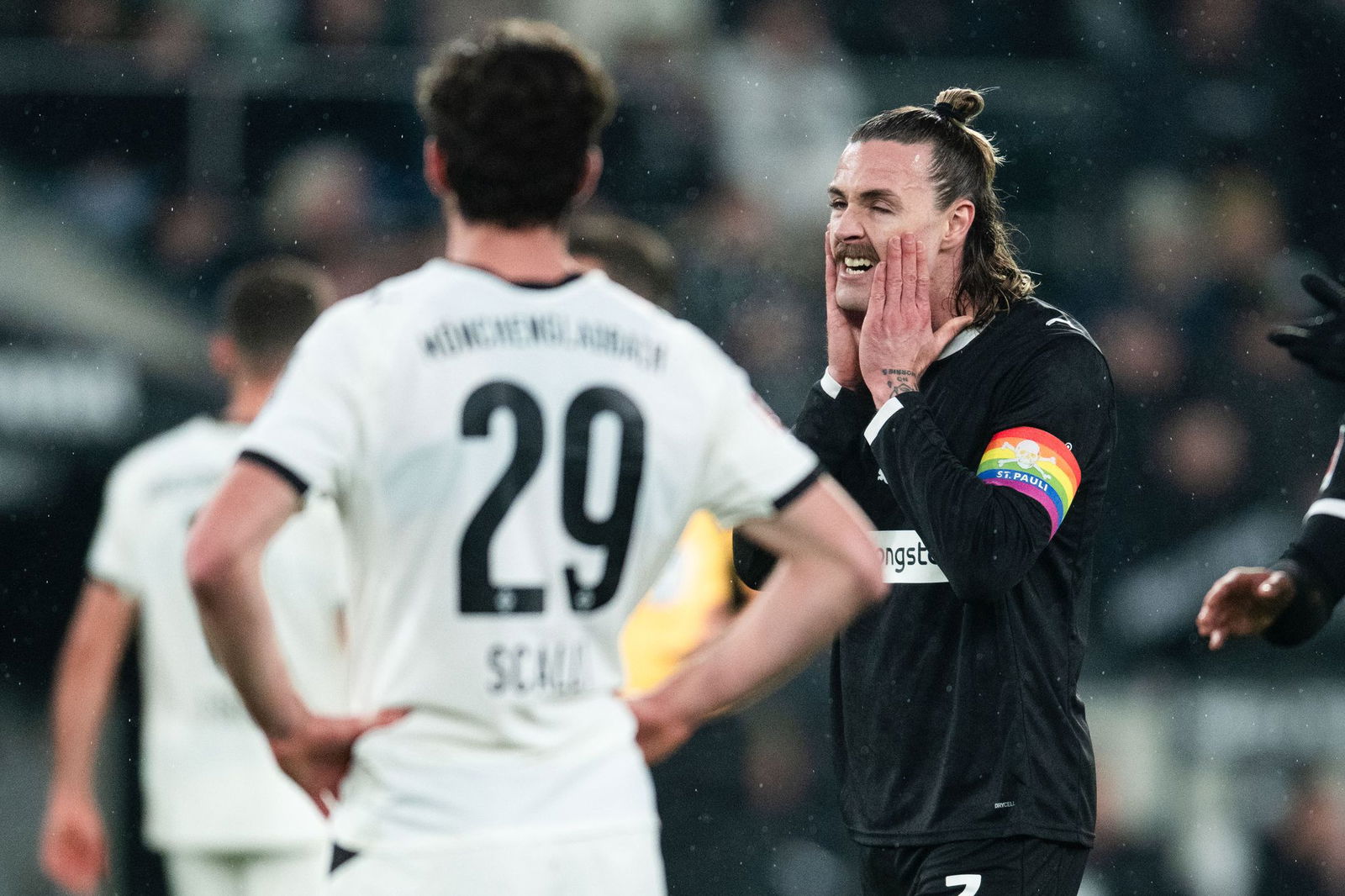 St. Pauli hat im direkten Abstiegsduell in Mönchengladbach das Nachsehen