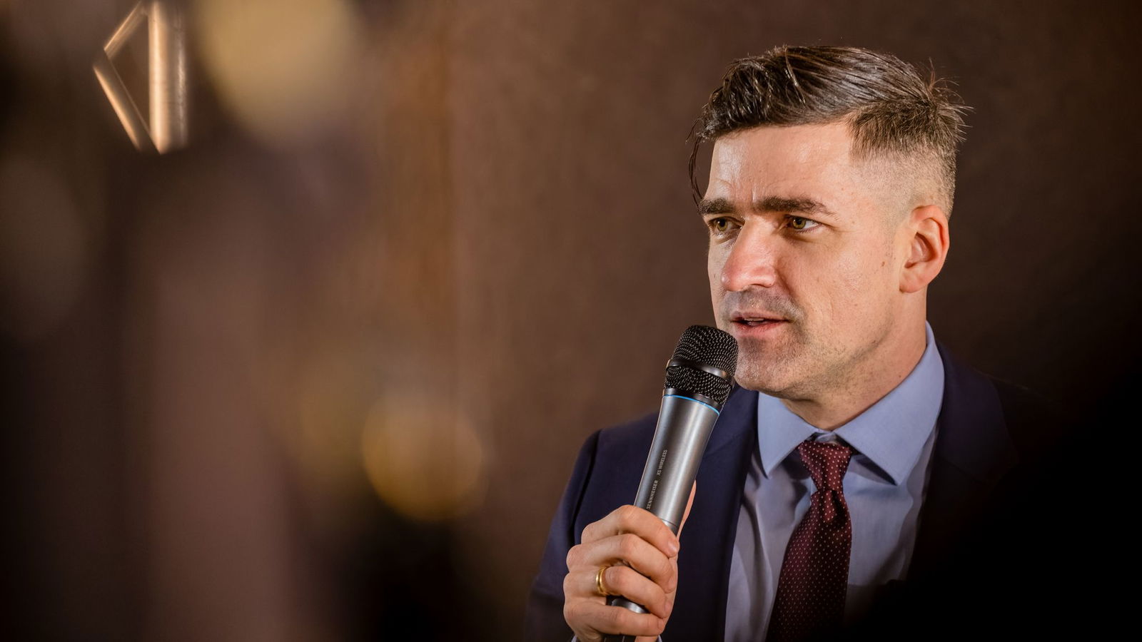 Martin Sellner gilt als  Führungsfigur der als rechtsextremistisch eingestuften Identitären Bewegung. (Archivbild)