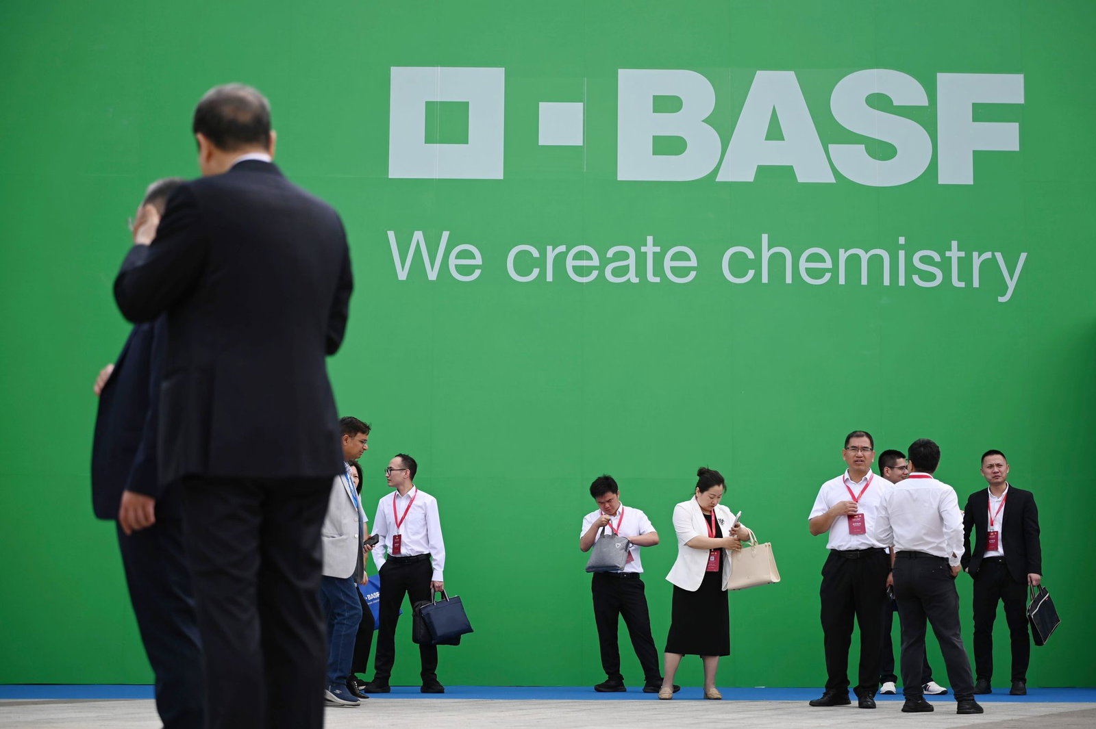 BASF mit Hauptsitz in Ludwigshafen ist der weltgrößte Chemiekonzern. 