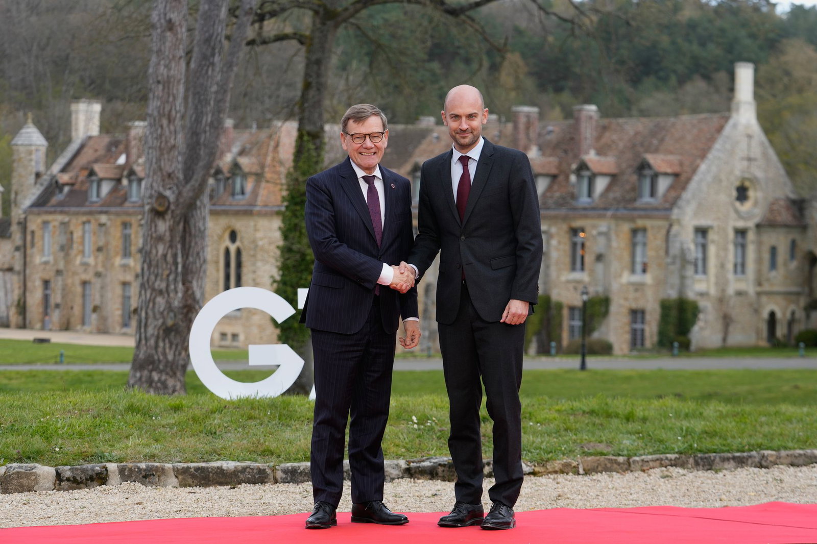 Ringen mit Rubio um gemeinsame Iran-Linie. 