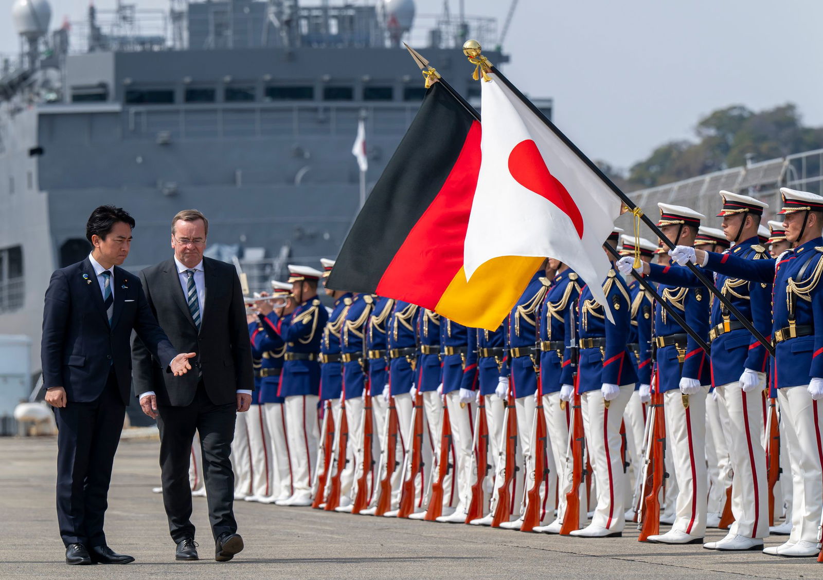 Verteidigungsminister Boris Pistorius (SPD) in Japan