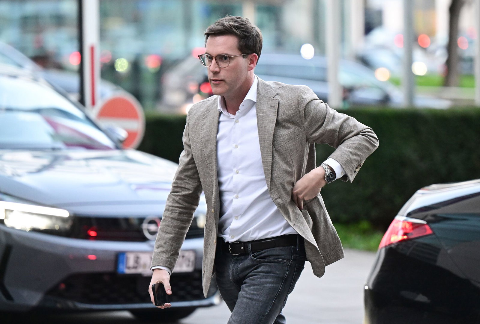 Erst zwei Wochen nach der Wahl starteten Grüne und CDU mit offiziellen Gesprächen. (Archivbild)