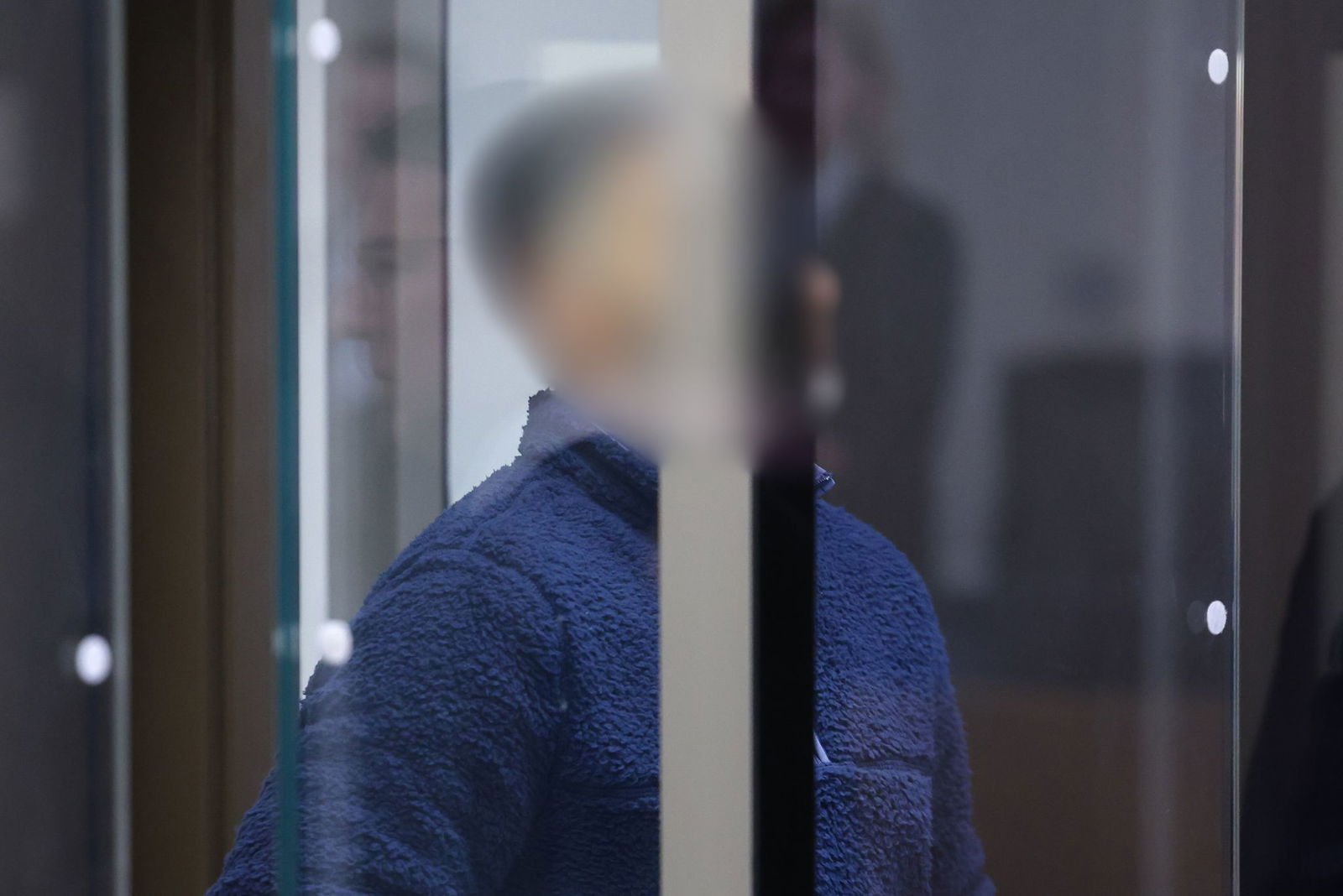 Ein Angeklagter beim Prozess gegen insgesamt vier mutmaßliche Mitglieder der radikal-islamistischen Hamas vor dem Kammergericht. (Archivbild)