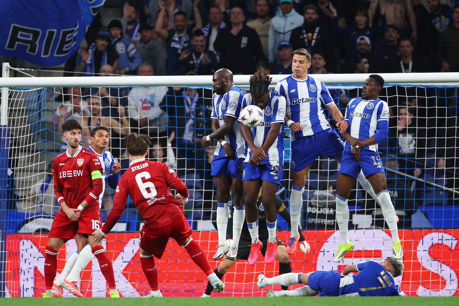 Stuttgart probierte viel, hatte das glücklichere Ende jedoch nicht auf seiner Seite.