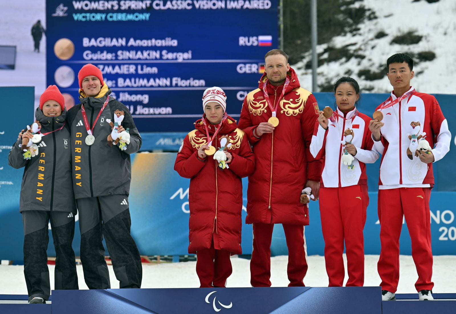 Die Siegerehrung mit Deutschland, Russland und China. 