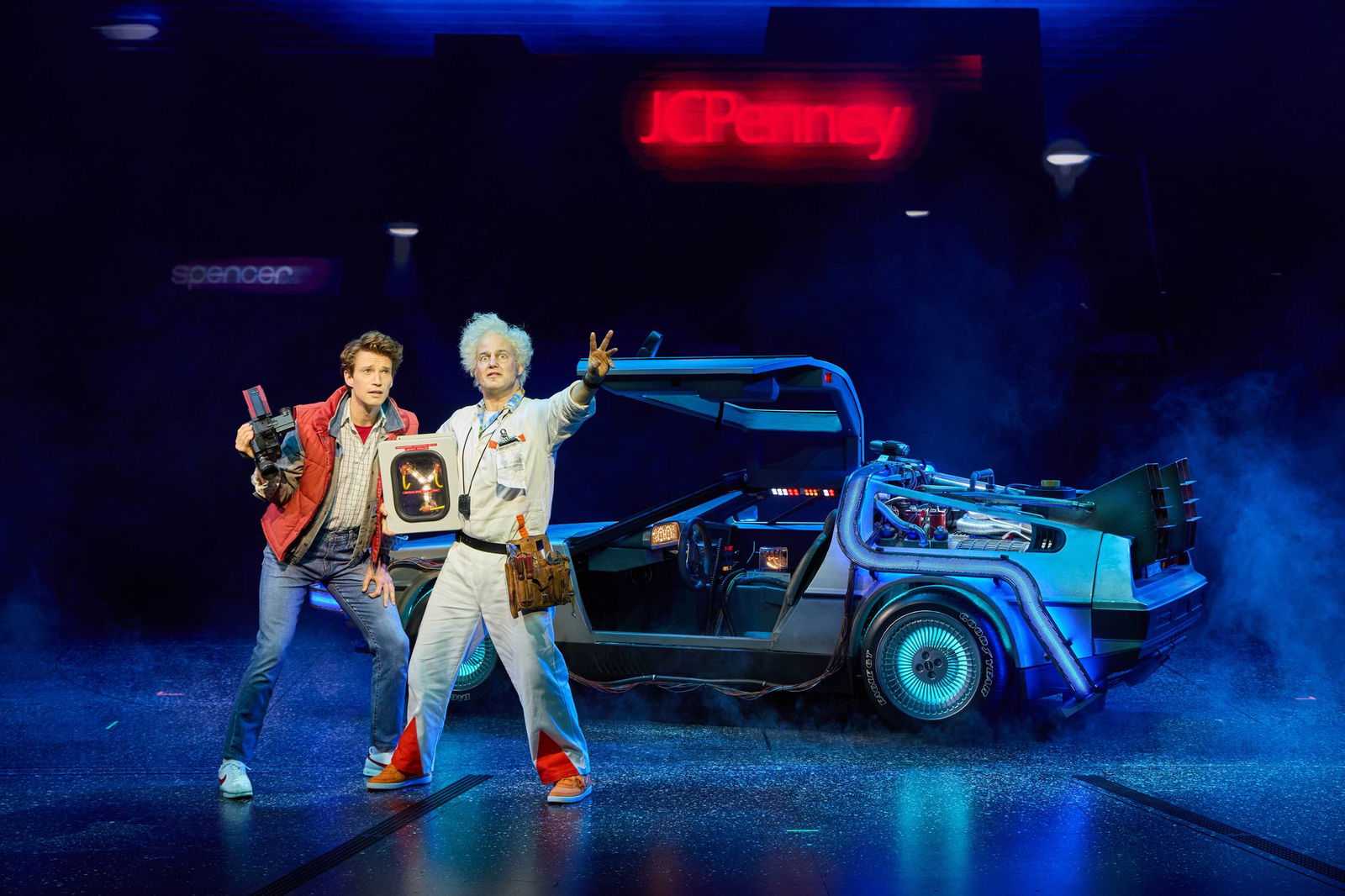 Marty McFly und Doc Brown gehen jetzt in Hamburg auf Zeitreise.