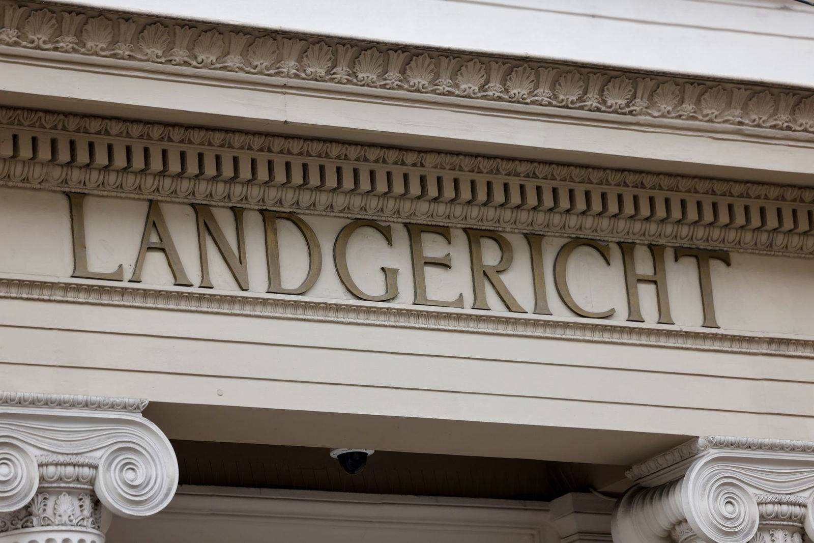 Im Prozess um einen mehr als 30 Jahre zurückliegenden Mord will das Bonner Landgericht am Montag sein Urteil sprechen. (Archivbild)