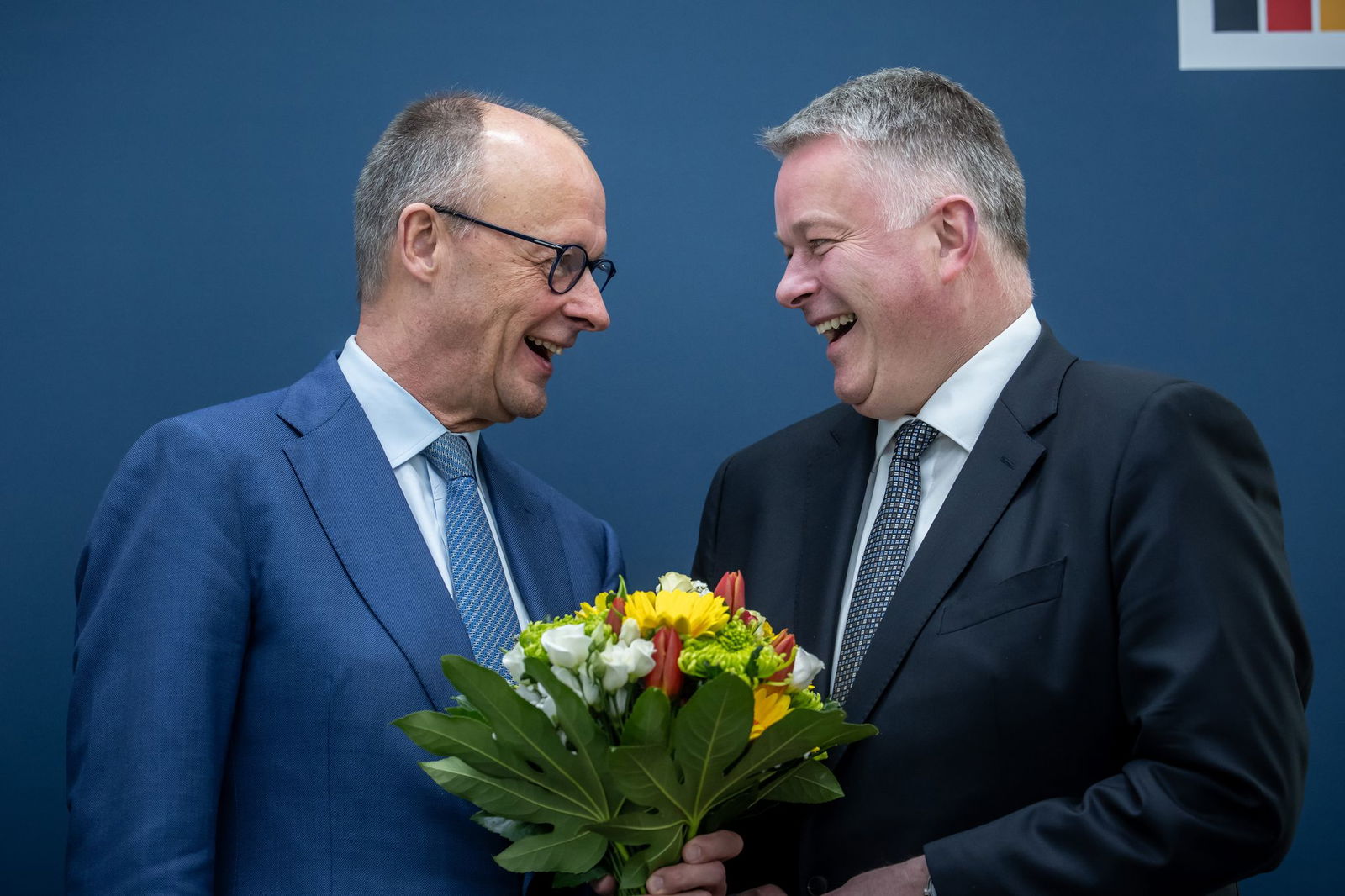 CDU-Wahlgewinner Gordon Schnieder bekommt viel Lob von Bundeskanzler und CDU-Bundeschef Friedrich Merz. 