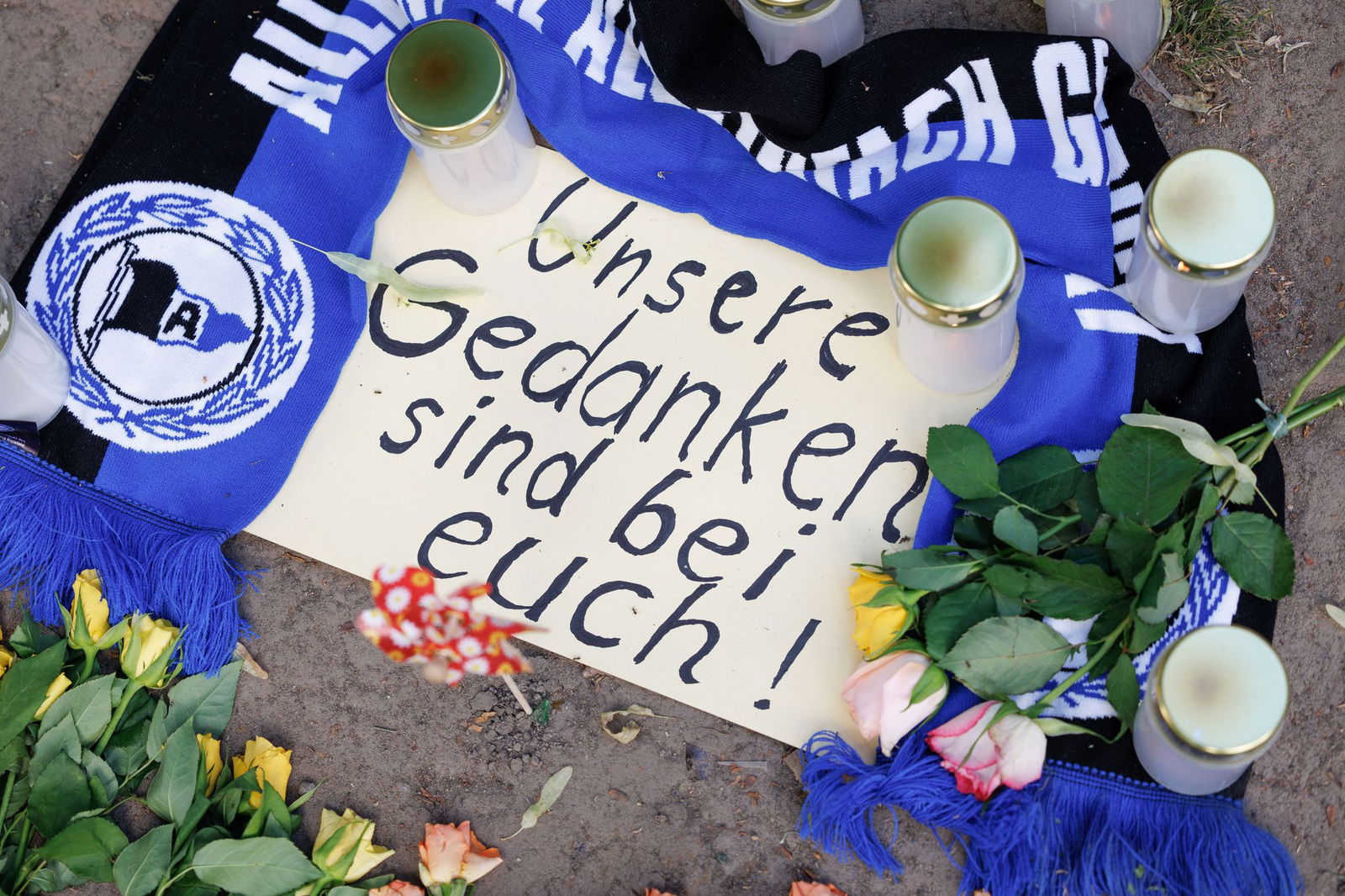 Anteilnahme nach dem Messerangriff in Bielefeld. (Archivbild)