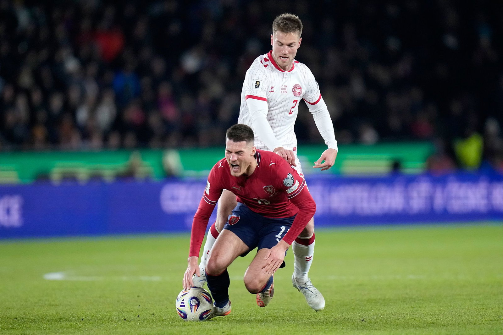 Leverkusens Stürmer Schick und seine Tschechen gegen Favorit Dänemark.