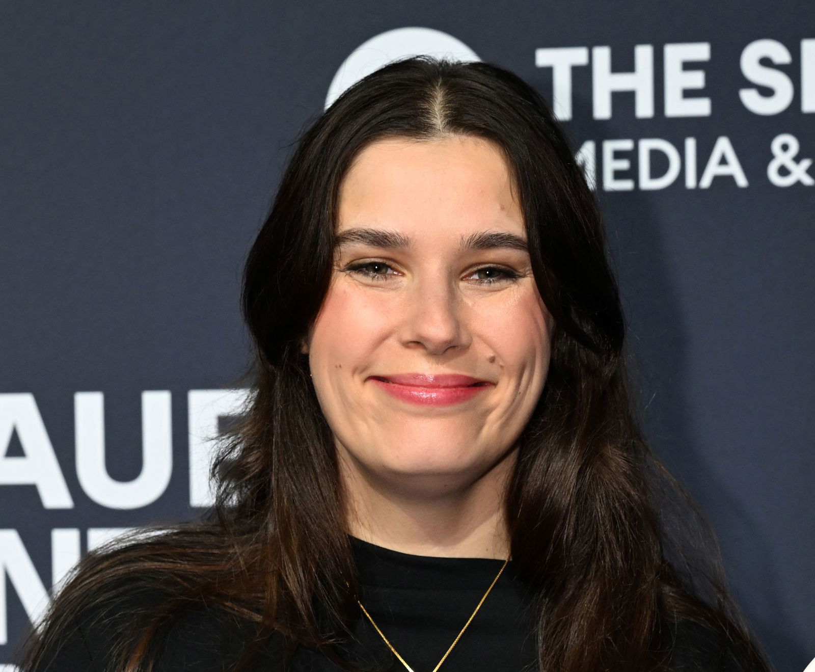 Für ihren Beitrag zum feministischen Diskurs wurde die Autorin Tara-Louise Wittwer mit dem Marie-Juchacz-Preis ausgezeichnet. (Archivbild)