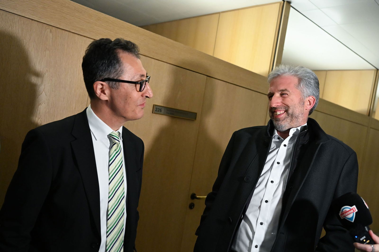 Özedmir über Palmer: «Ich bin ihm sehr, sehr dankbar. Er hat dazu beigetragen, dass ich heute hier sitz». (Archivbild)