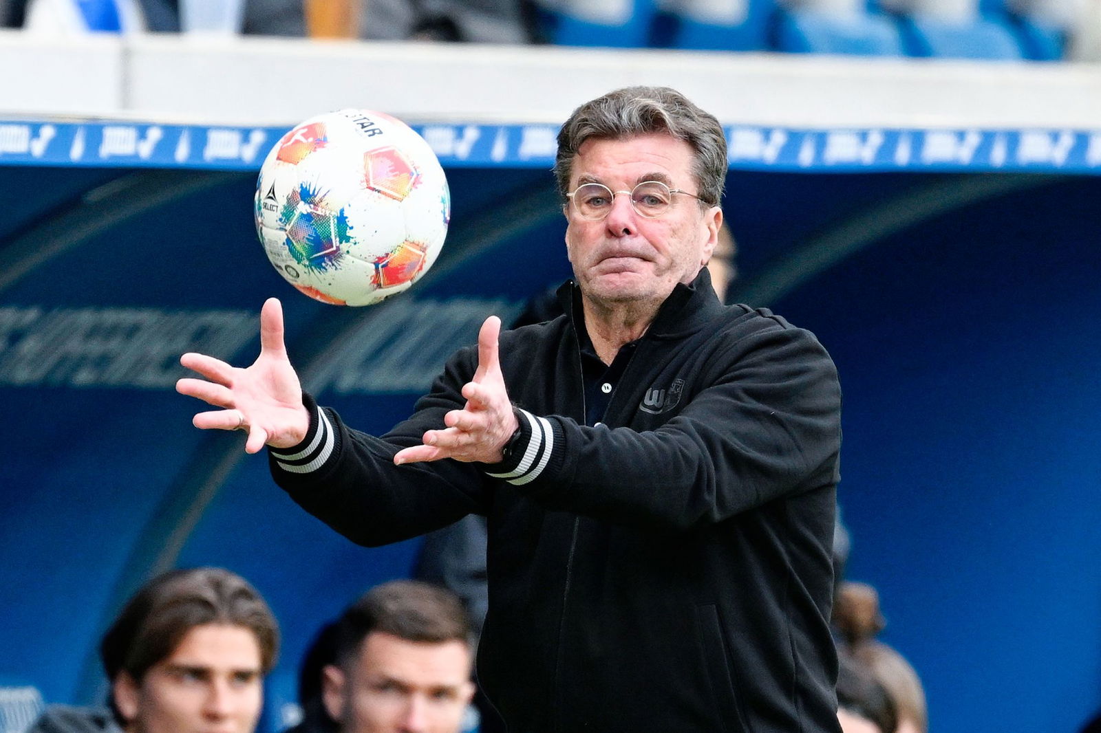Mit Dieter Hecking holt der VfL Wolfsburg bei Hoffenheim einen Punkt.