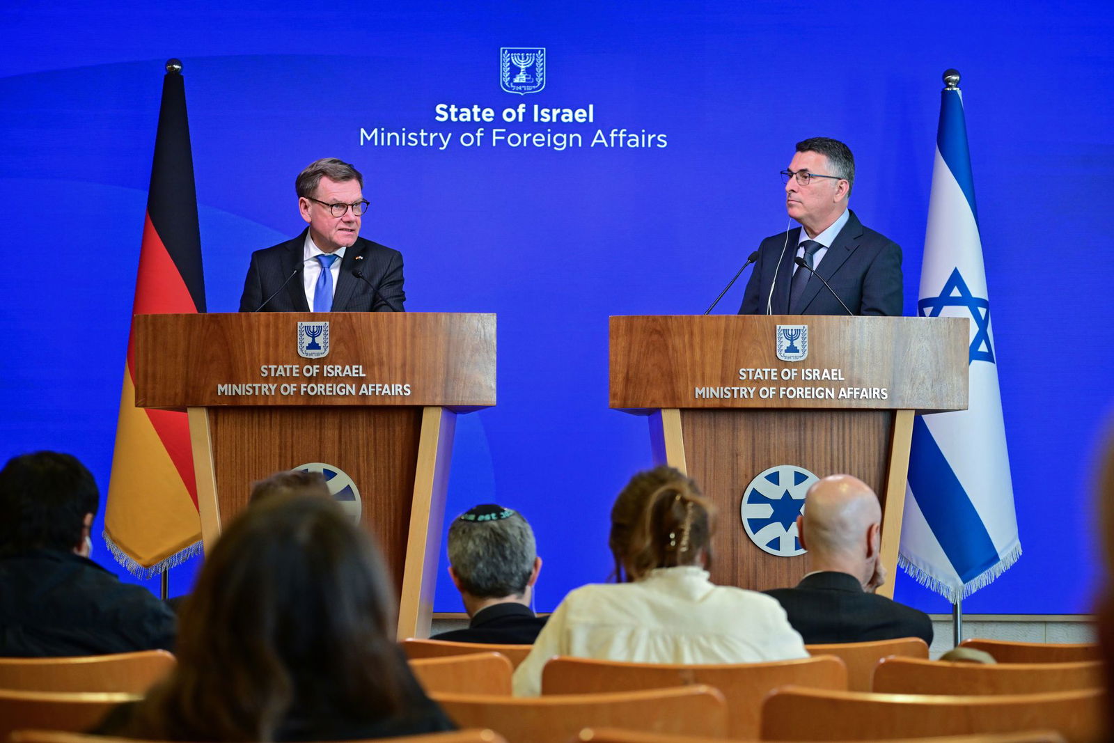 Der Krieg im Iran steht bei dem Treffen im Vordergrund. 