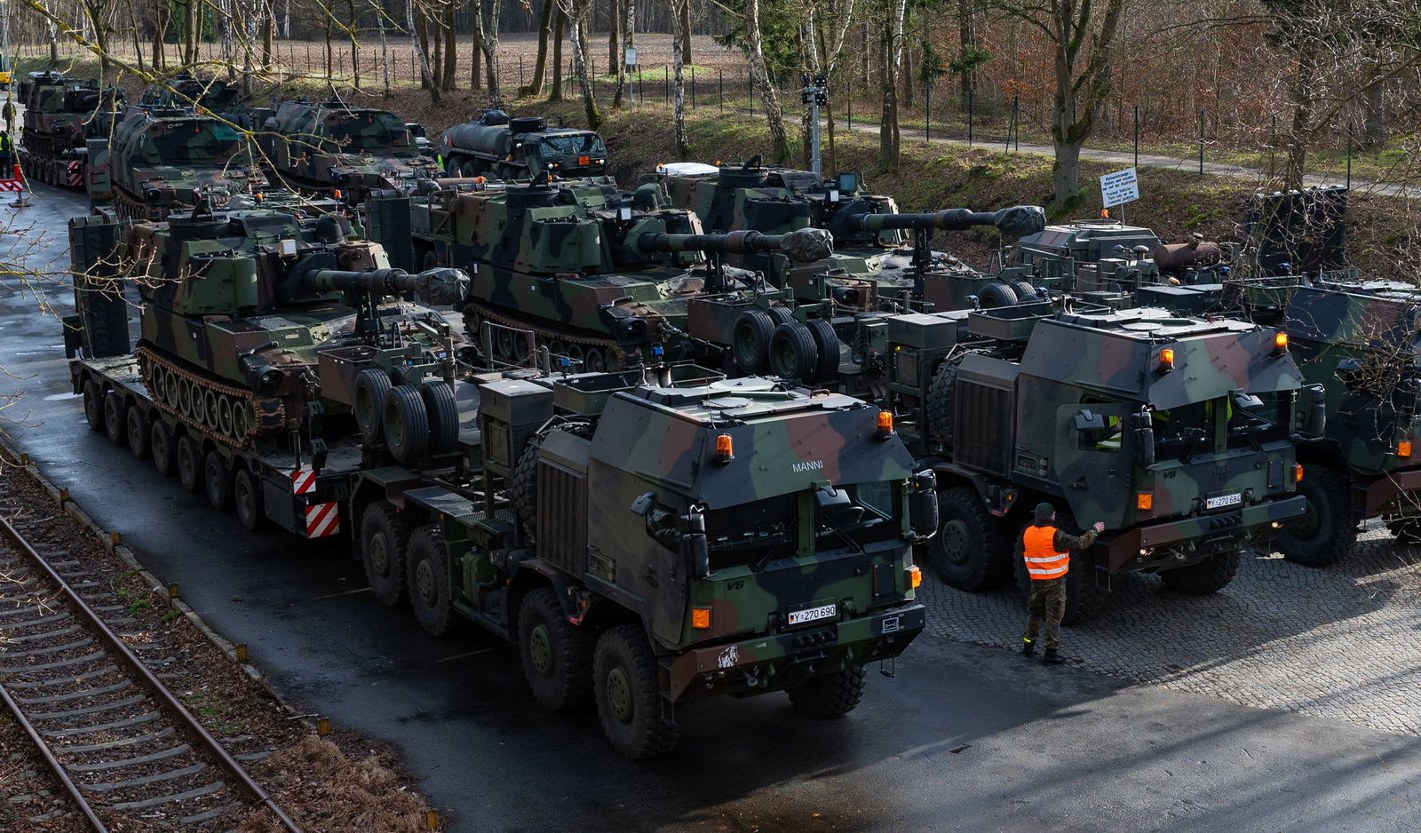 Die europäischen Staaten rüsten auf und üben für den Ernstfall. 