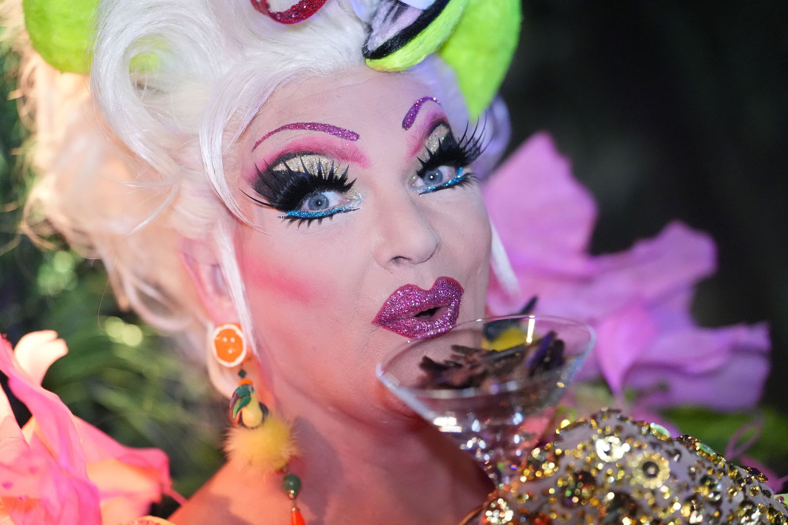 Dragqueen Olivia Jones eröffnet in Hamburg eine Reality-TV-Bar. 