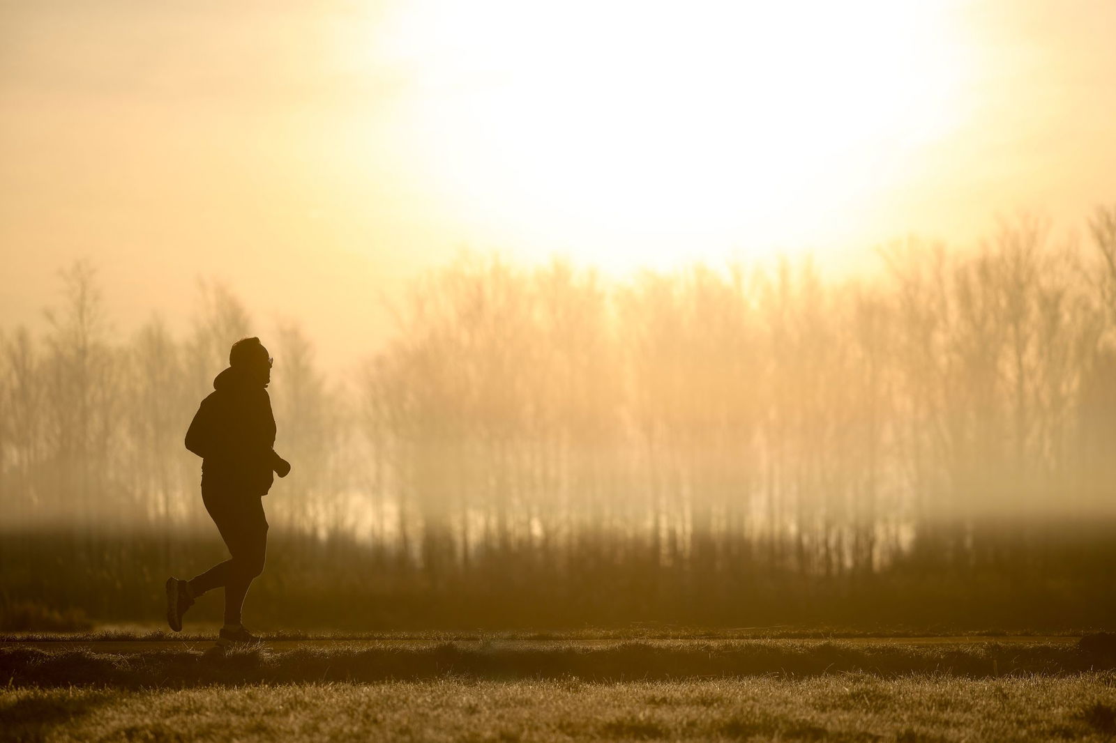 Ein wenig trüb, so könnte der Himmel im Südwesten am Wochenende aussehen. (Symbolbild) 
