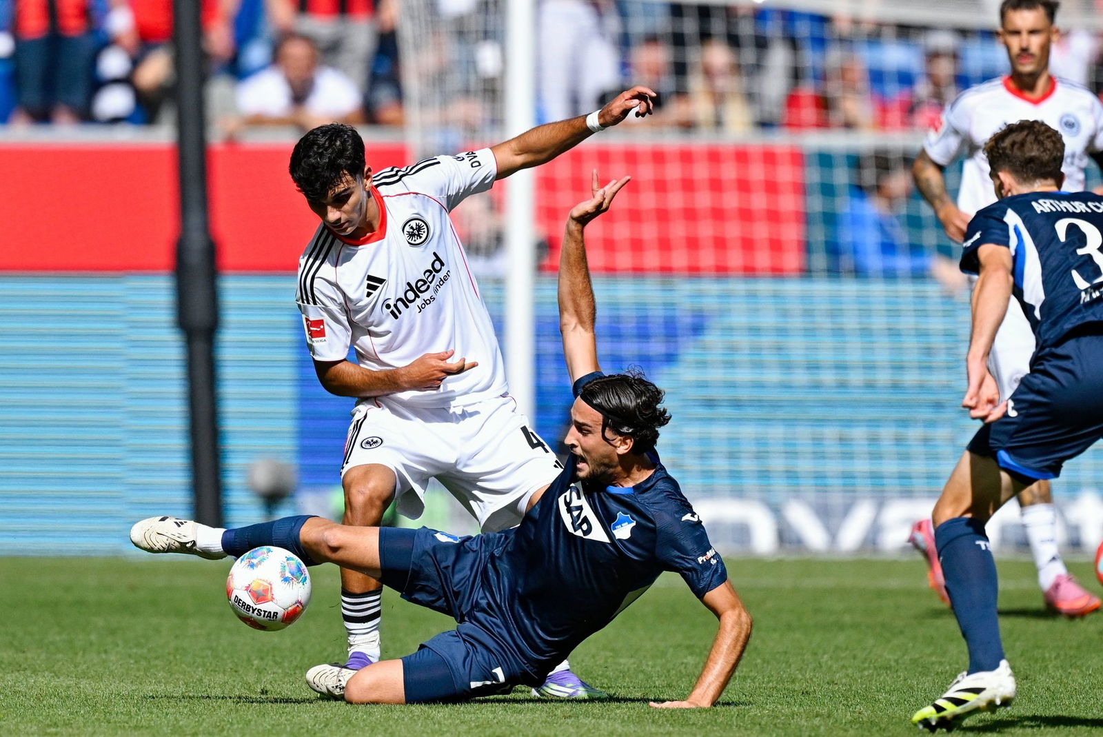 Leon Avdullahu fehlt Hoffenheim länger verletzt (Archivbild).