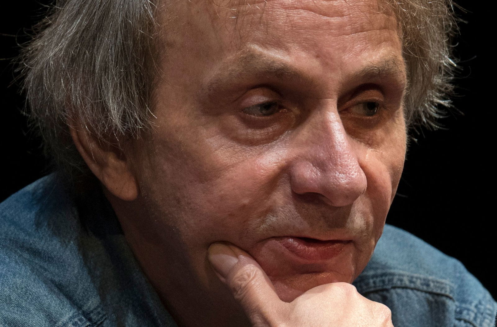 Houellebecqs neues Gedichtband wird höchstwahrscheinlich auch in Deutschland erscheinen. 