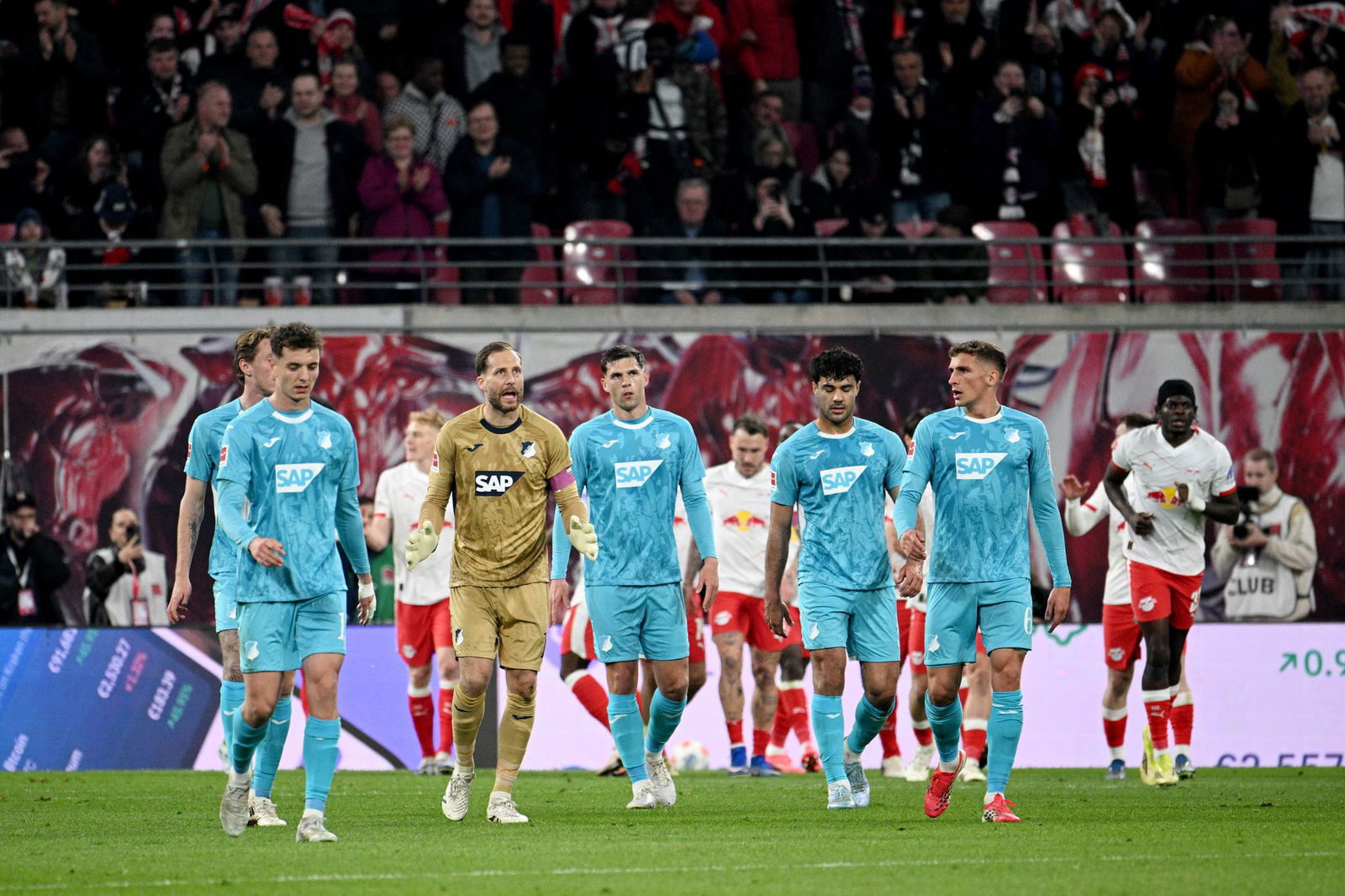 Baumann versuchte vergeblich, seine Mitspieler zu motivieren. 