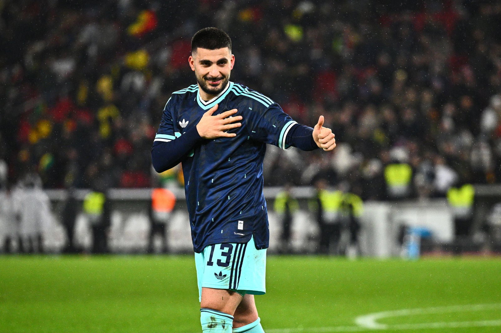 Deniz Undav bejubelt seinen Siegtreffer gegen Ghana. 