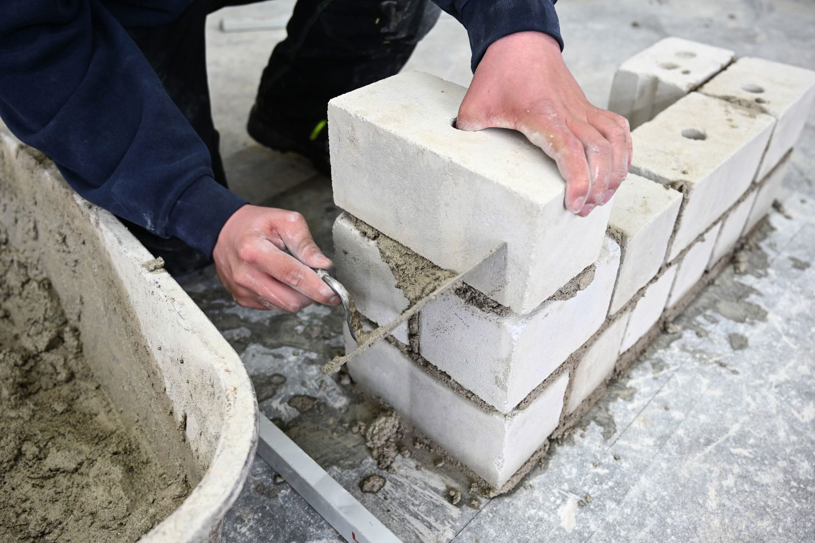 Statistik: Mehr Ausbildungsverträge im Handwerk abgeschlossen. (Symbolbild)