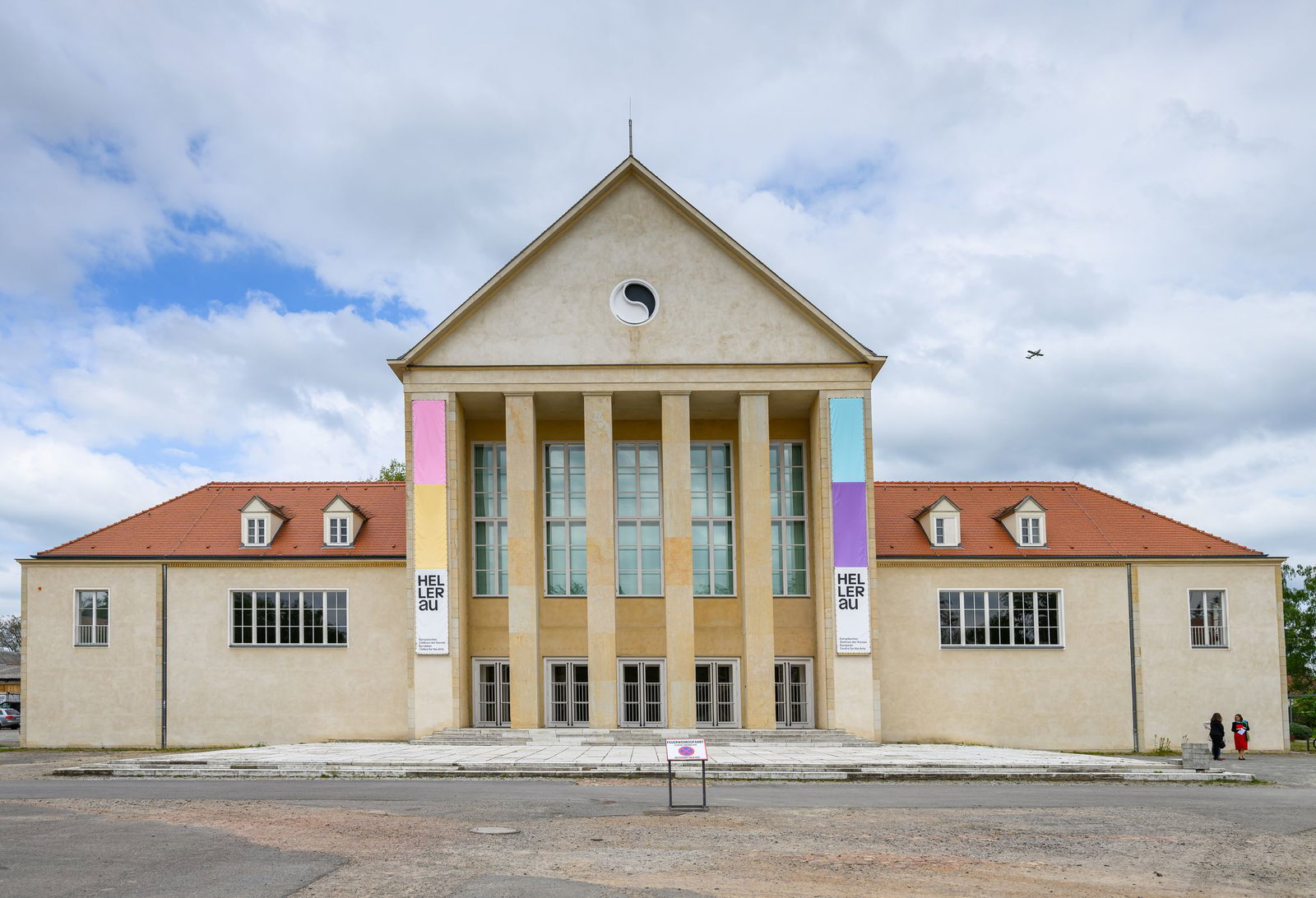 Auszeichnung für das Europäische Zentrum der Künste im Festspielhaus Hellerau in Dresden: Das Haus hat am Freitagabend den mit 200.000 Euro dotierten Theaterpreis des Bundes erhalten. (Archivbild)