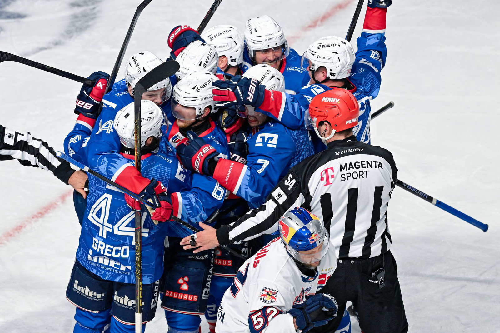 Nach 2019 mal wieder im Finale: die Adler Mannheim. (Archivbild)