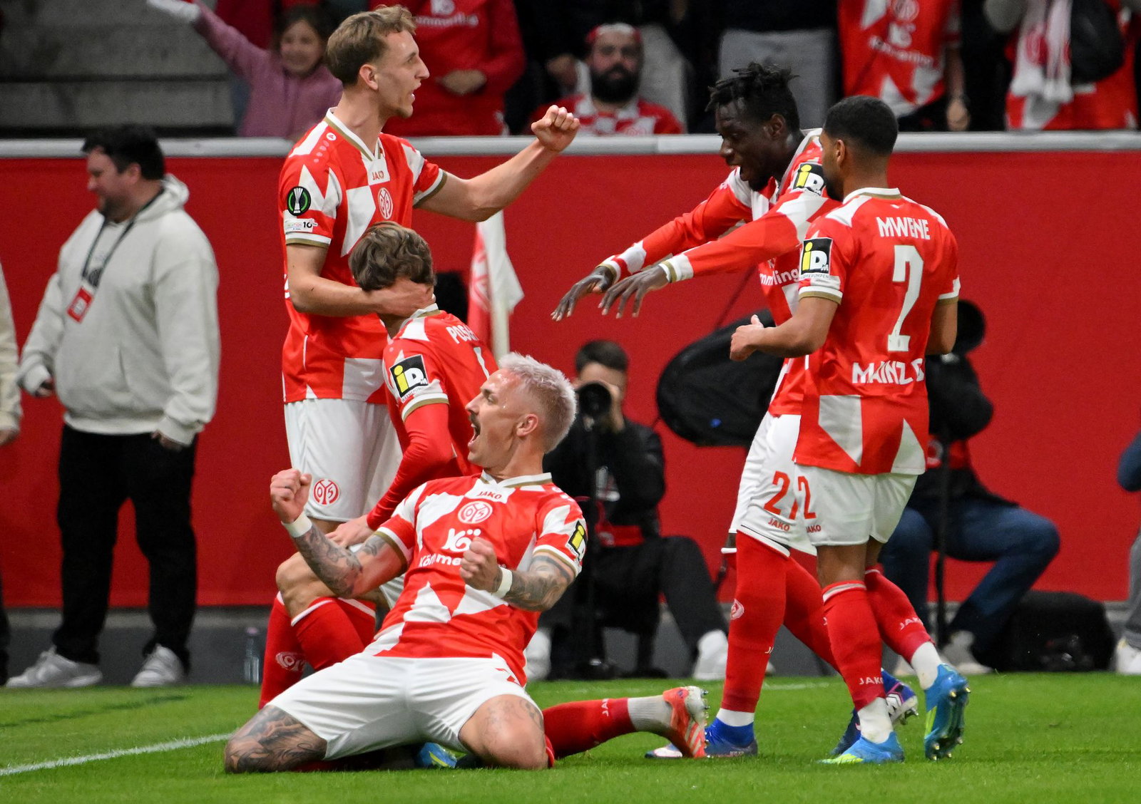 Der FSV Mainz 05 bejubelte in der ersten Hälfte zwei Traumtore.