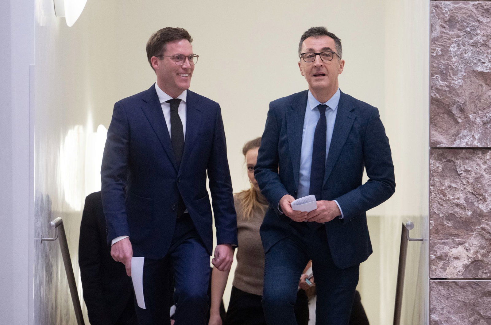 Manuel Hagel (CDU) und Cem Özdemir (Grüne) haben während der Sondierungsgespräche ein erstes Statement gegeben. 